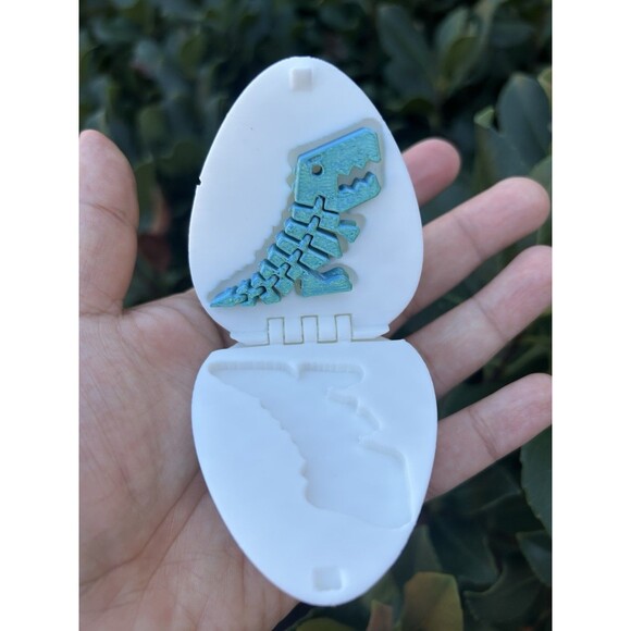 3D Printed Fossil Flexi Rex Egg. Fidget Toy. - Picture 8 of 9